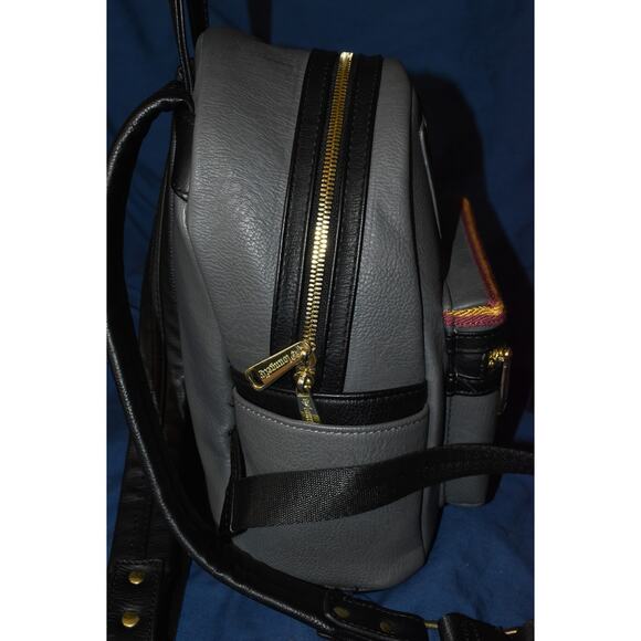 Harry Potter x Loungefly Mini Backpack Gryffindor Glasses Hogwarts - Picture 3 of 6